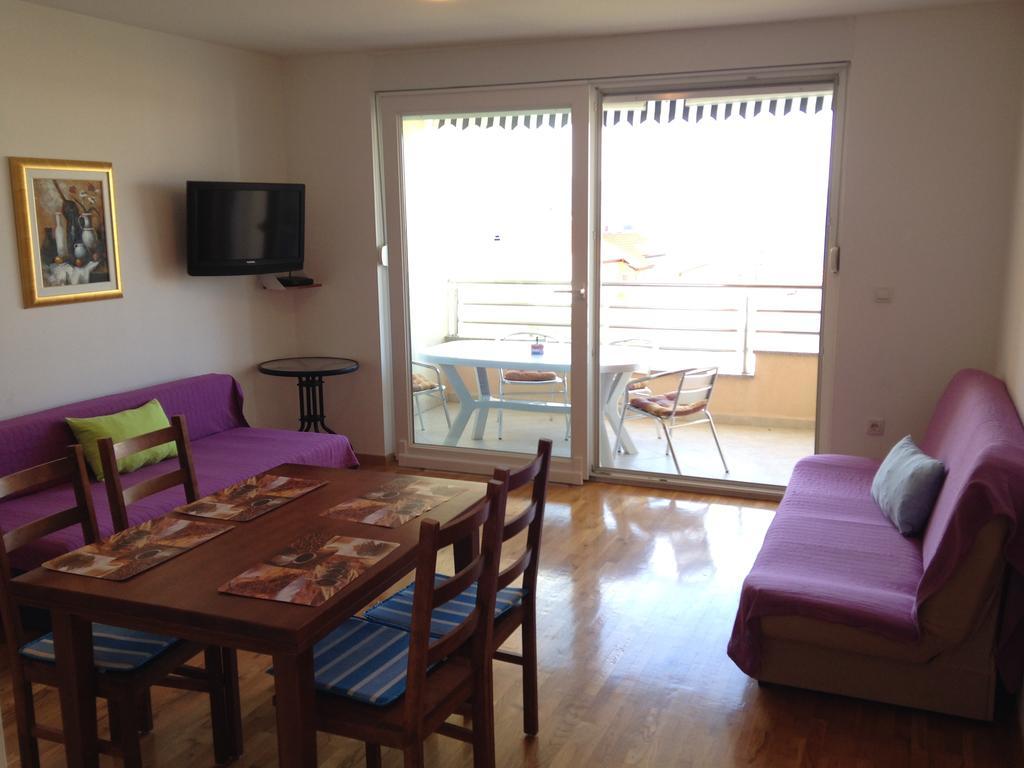 Gala Apartments Omiš Quarto foto